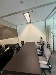 Gateway East (D7), Office #556982241